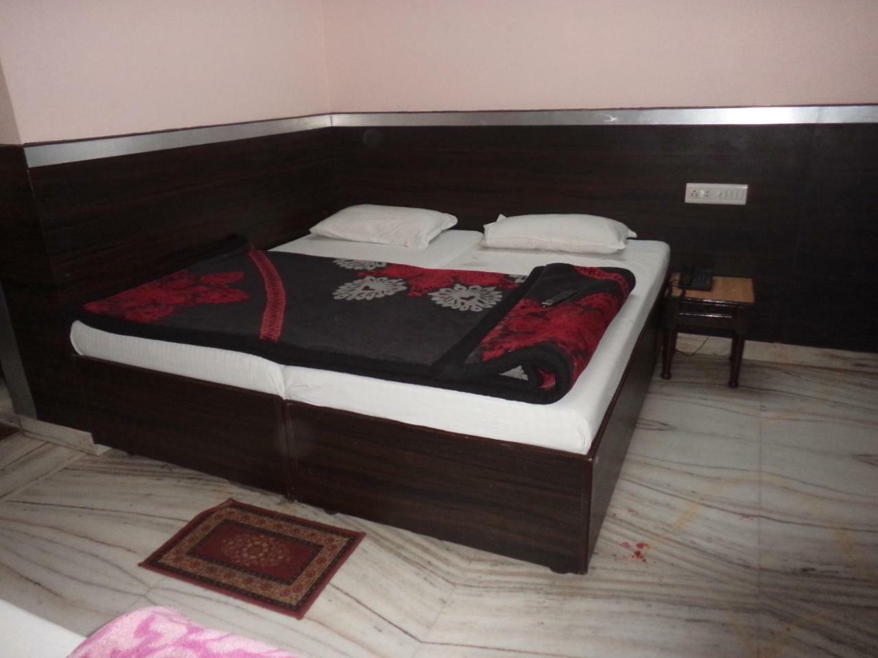 Hotel Gem Palace Dźajpur Zewnętrze zdjęcie