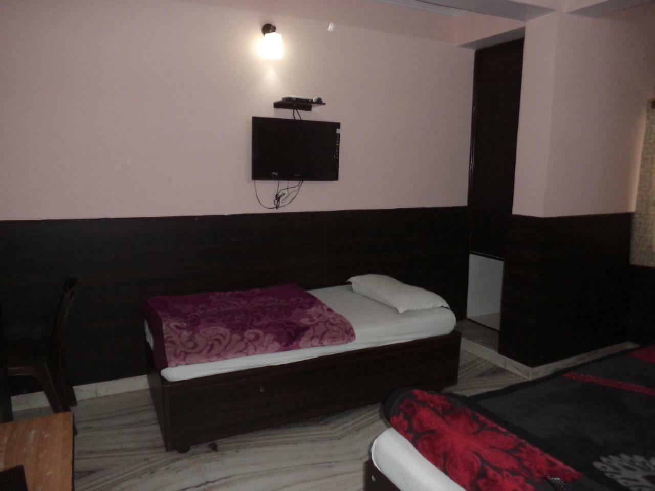Hotel Gem Palace Dźajpur Zewnętrze zdjęcie